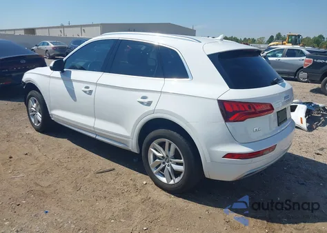 2020 Audi Q5 Premium 45 Tfsi Quattro S Tronic/Titanium Premium 45 Tfsi Quattro S Tronic z USA, uszkodzony, nr VIN WA1ANAFY3L2061855